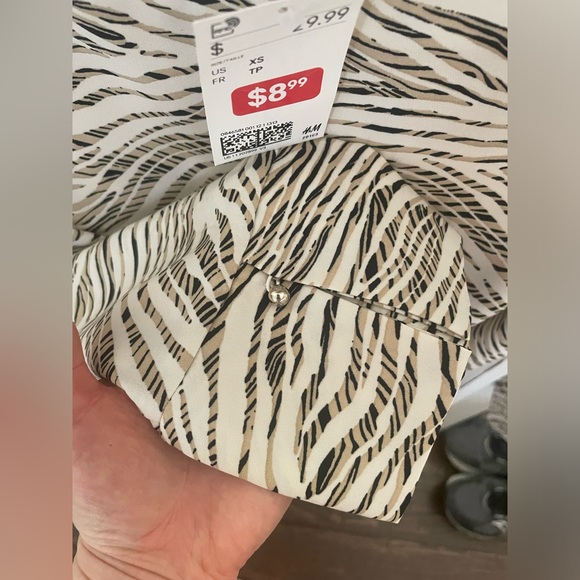 H&M Shift Dress with Waist Tie - XS - Beige, Black & White - Picture 6 of 7